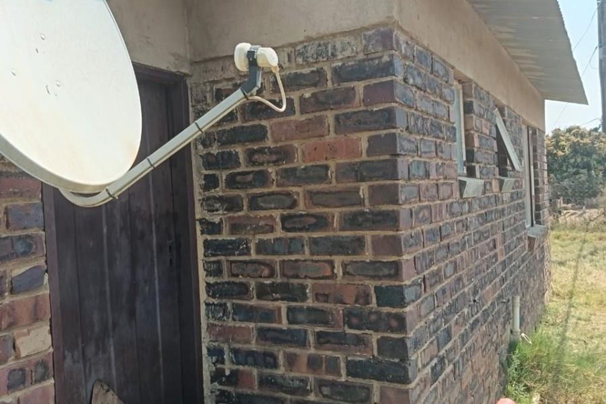 4 Room House For Sale in Mankweng, Polokwane - Photo 5