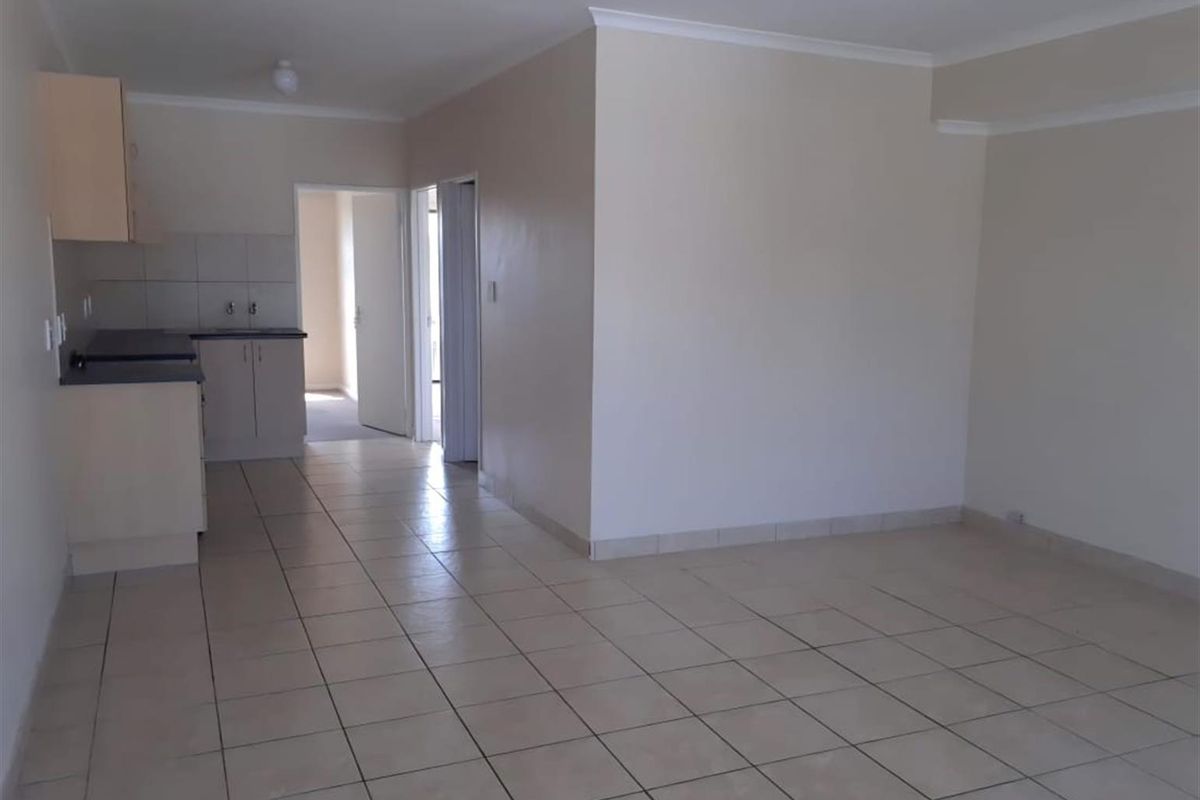 Modern 2-Bedroom Apartment for Sale - great opportunity for Investors or first time home owners - Photo 3