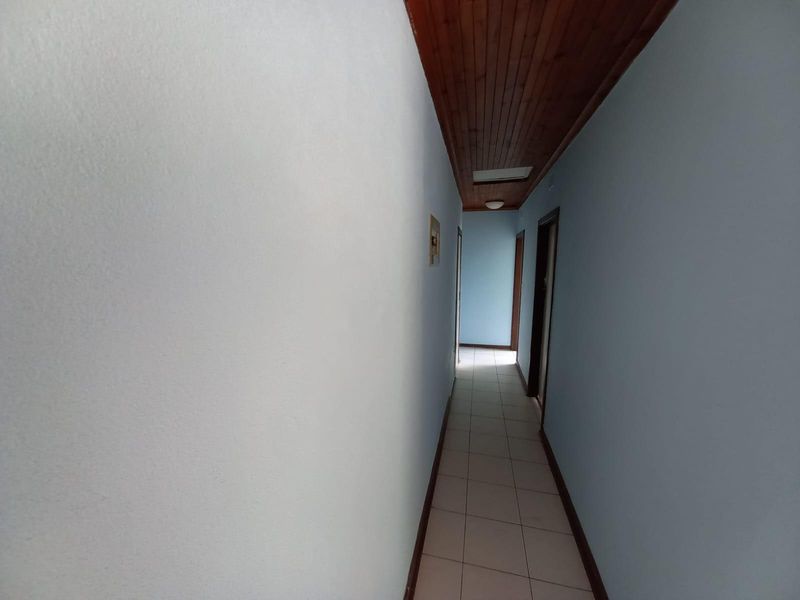3 Bedroom House For Sale in Leisure Bay Port Edward, KwaZulu-Natal - Photo 10