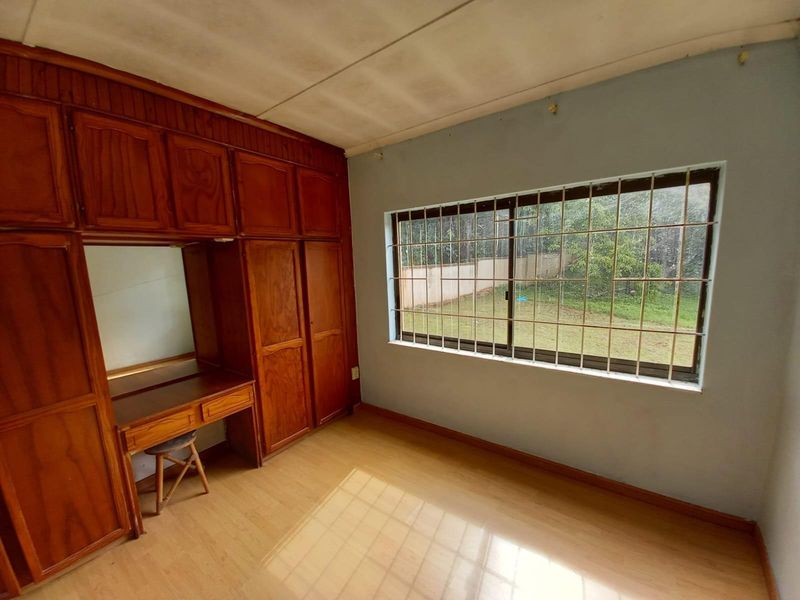 3 Bedroom House For Sale in Leisure Bay Port Edward, KwaZulu-Natal - Photo 6