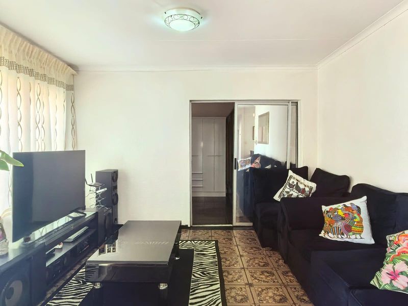 Charming Four Bedroom Home Move In Ready With  Yard That Is A Canvas - Photo 6
