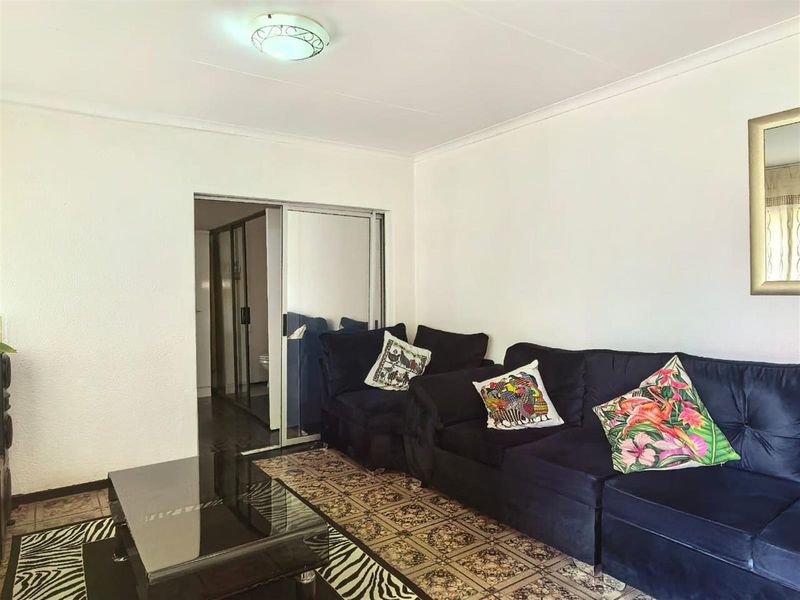Charming Four Bedroom Home Move In Ready With  Yard That Is A Canvas - Photo 5