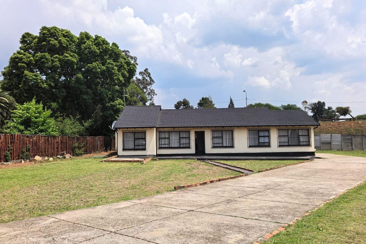 Charming Four Bedroom Home Move In Ready With  Yard That Is A Canvas - Photo 2