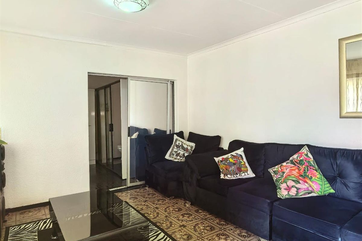 Charming Four Bedroom Home Move In Ready With  Yard That Is A Canvas - Photo 5