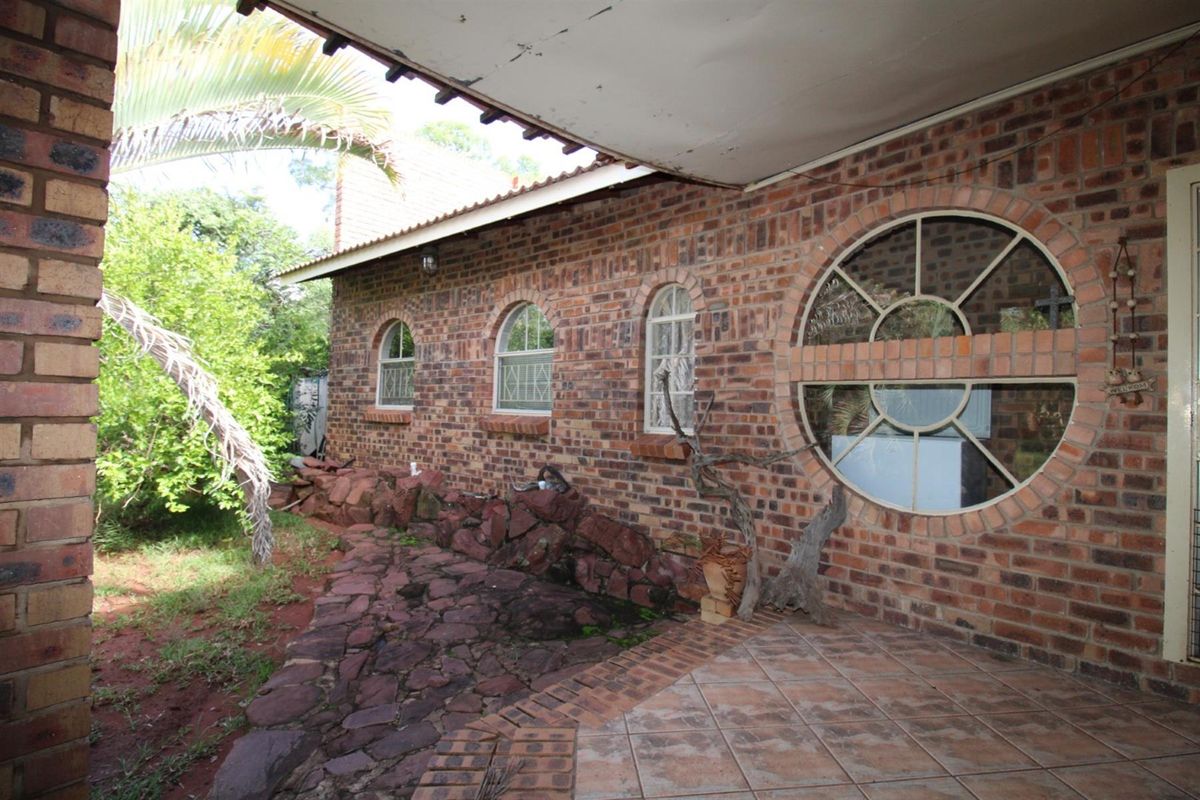 Stunning 21.5ha  Farm with Breathtaking Mountain Views - Near Verloren - Photo 2