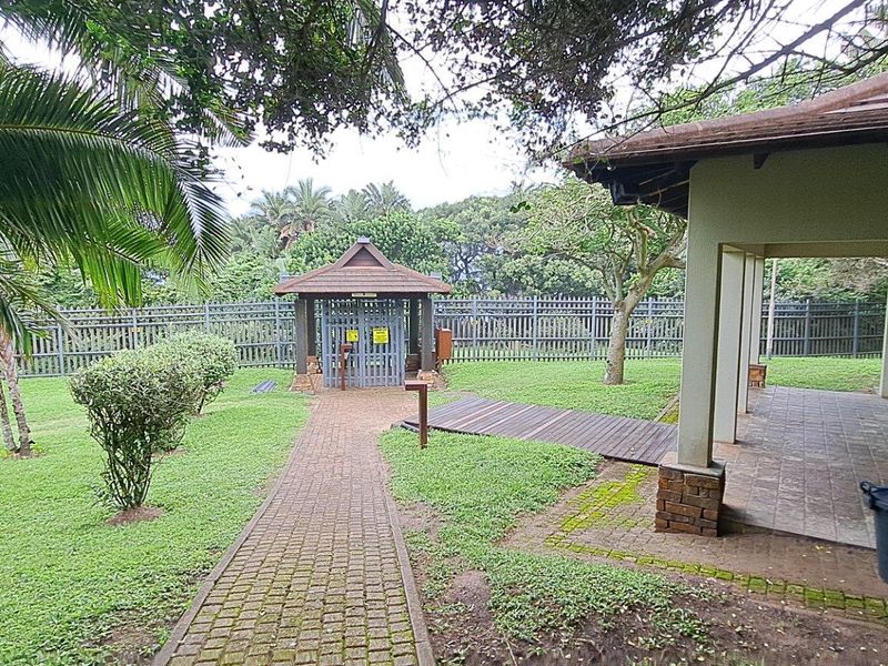 Prime First Row Land For Sale in Eco and Wildlife Coastal Estate, Port Edward, KwaZulu Natal - Photo 6