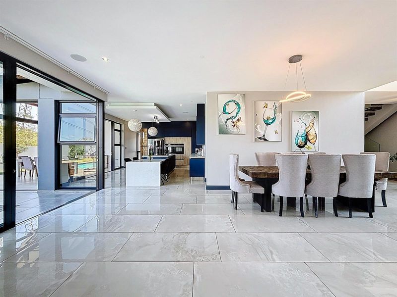 Elegant 5-Bedroom, 5.5 Bath Family Home - The Hills Game Reserve Estate, Pretoria East - Photo 10