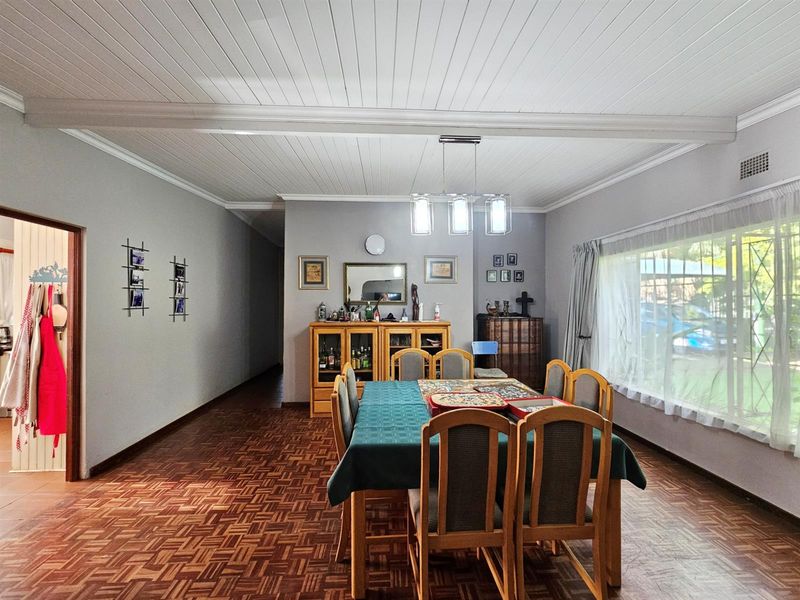 Family and friends  welcome... for generations. Clubview - Photo 9