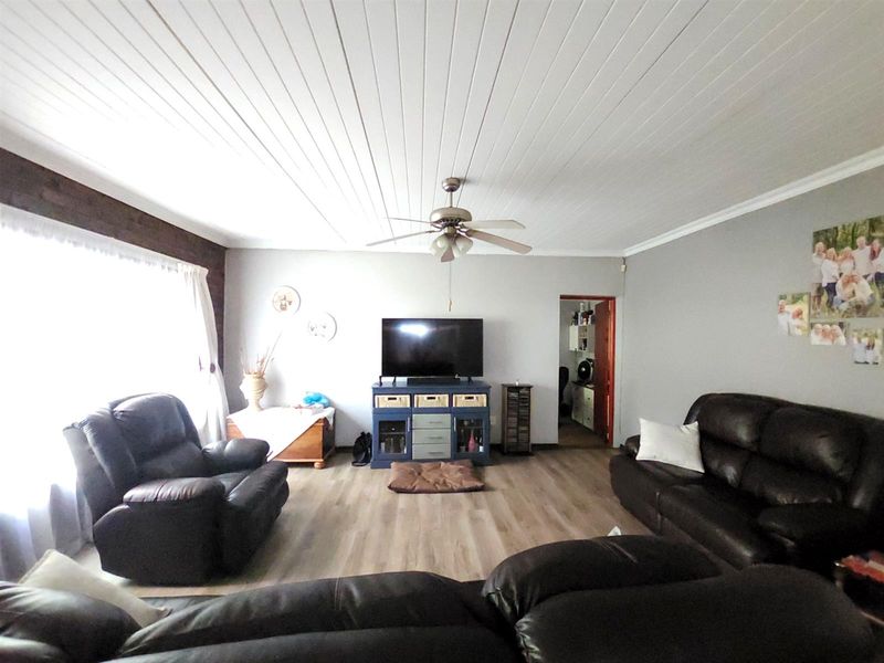 Family and friends  welcome... for generations. Clubview - Photo 7