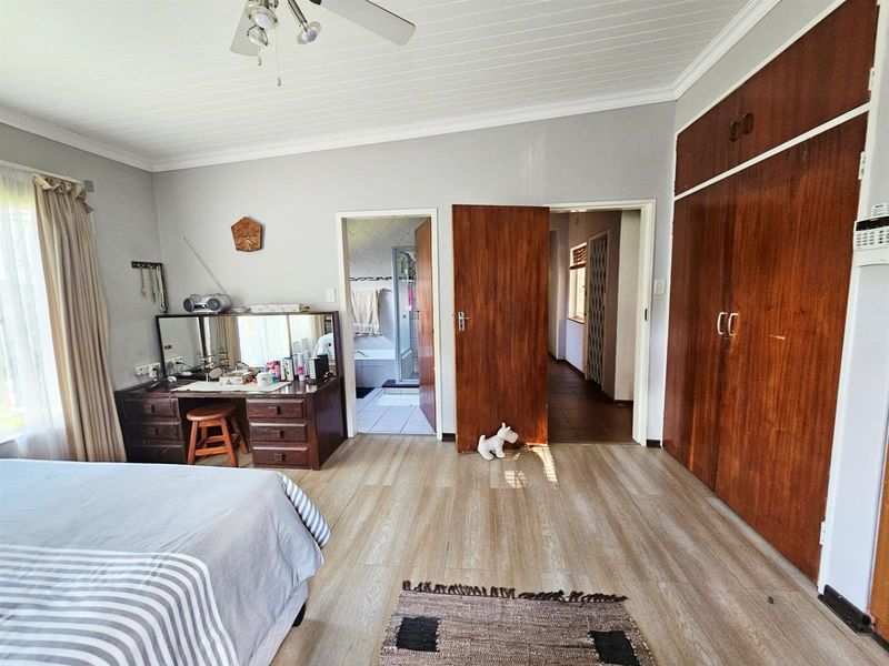 Family and friends  welcome... for generations. Clubview - Photo 5