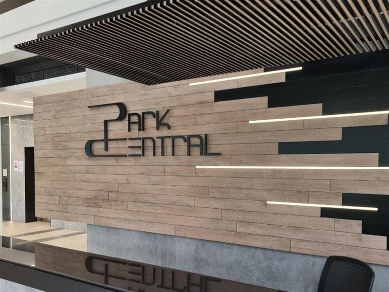 Apartment For Sale in Rosebank Johannesburg - Photo 7