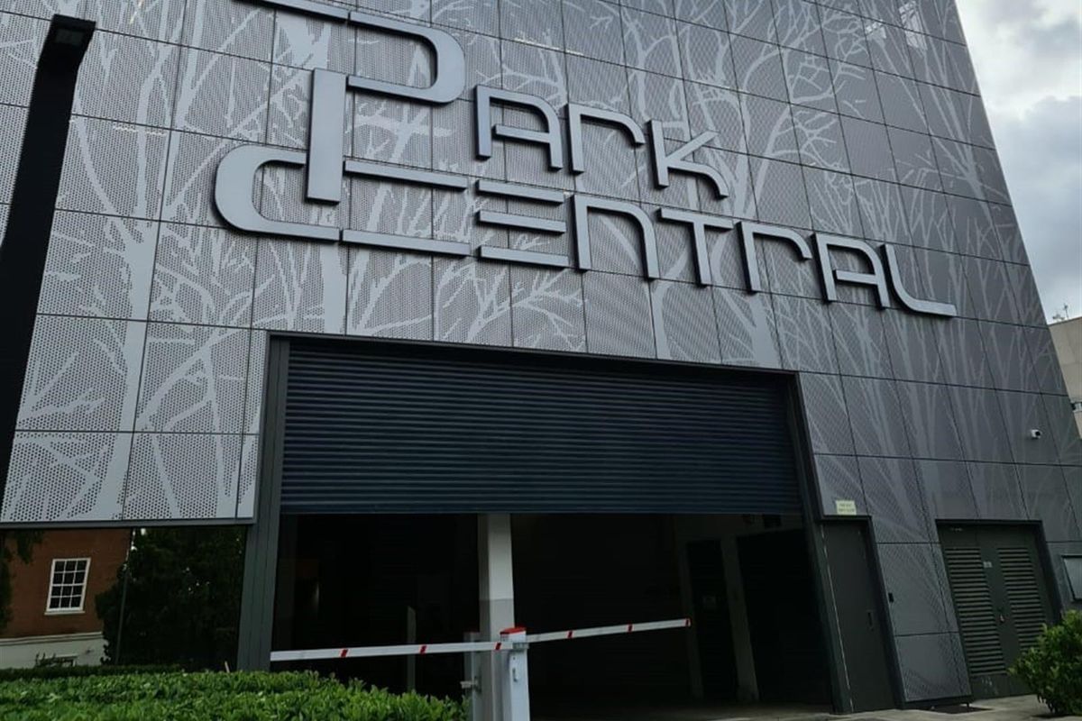 Apartment For Sale in Rosebank Johannesburg - Photo 5