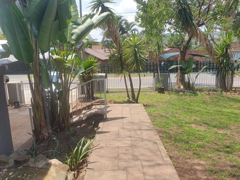 Stylish Family Gem in West Acres, Nelspruit! - Photo 3