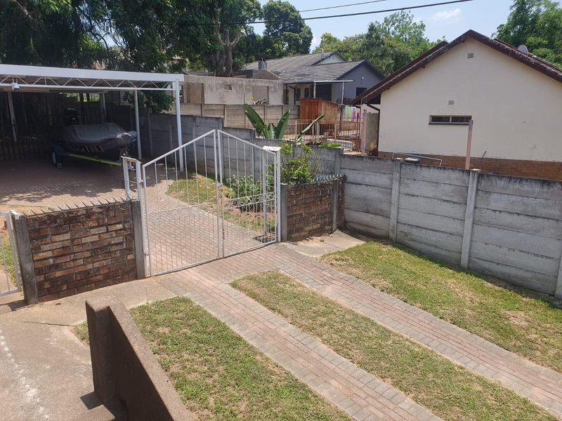 Stylish Family Gem in West Acres, Nelspruit! - Photo 8