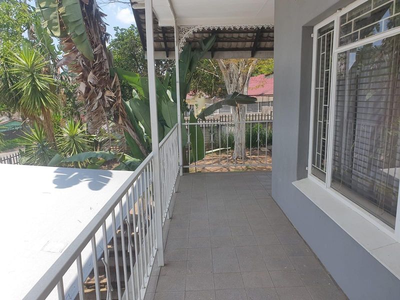 Stylish Family Gem in West Acres, Nelspruit! - Photo 7