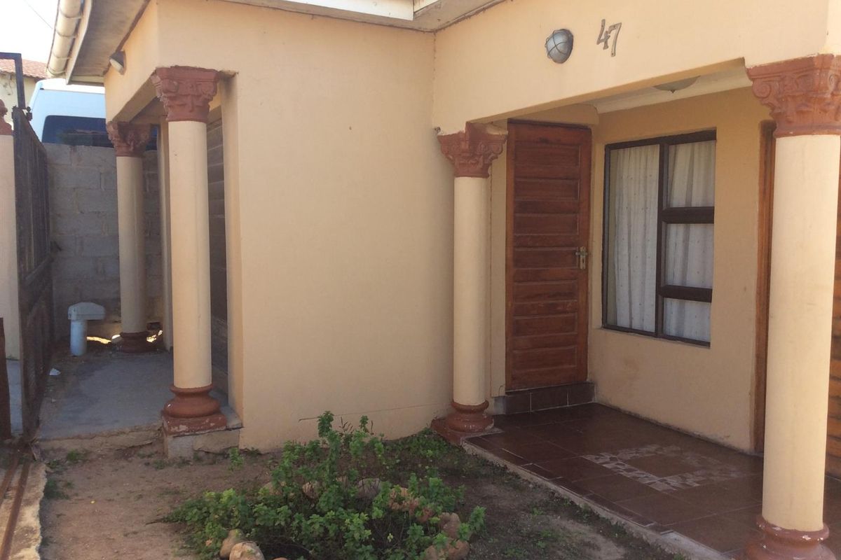 House For Sale in Kwanobuhle, Uitenhage - Photo 4
