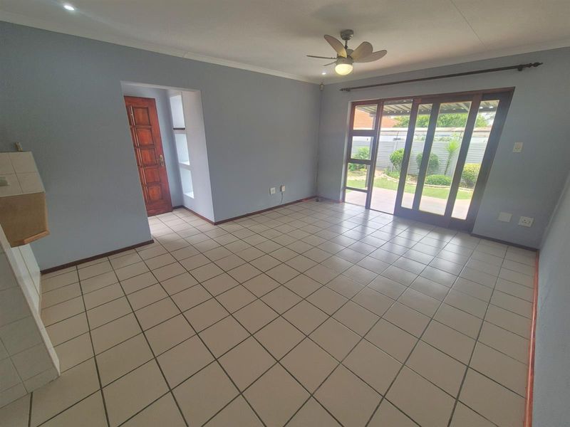 House For Sale in Douglasdale, Sandton - Photo 10