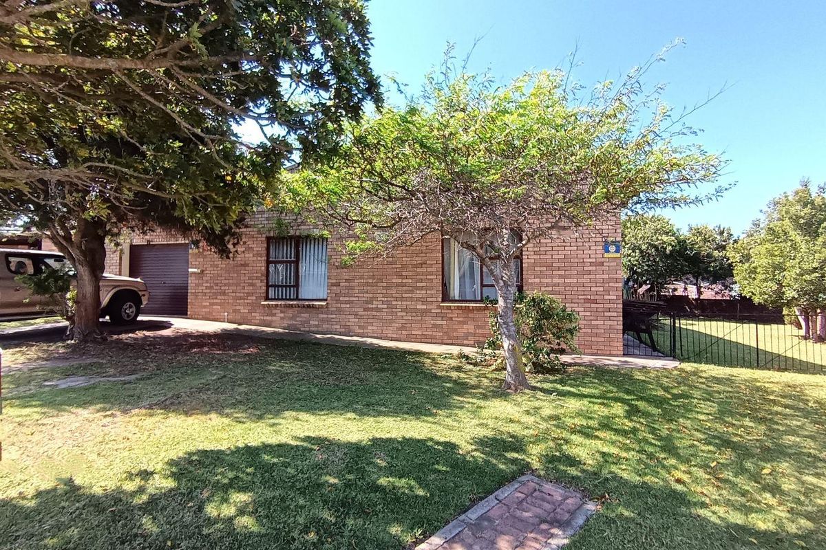 House For Sale in Noorsekloof, Jeffreys Bay - Photo 3