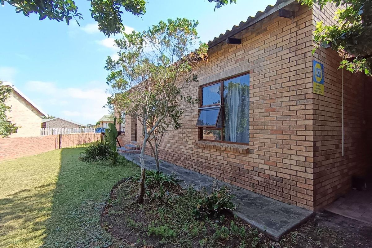 House For Sale in Noorsekloof, Jeffreys Bay - Photo 2