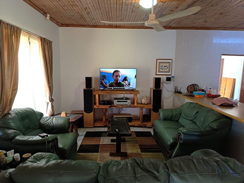 House For Sale in Noorsekloof, Jeffreys Bay - Photo 9