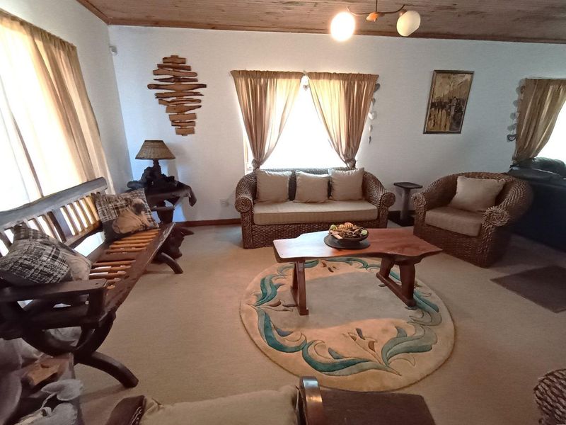 House For Sale in Noorsekloof, Jeffreys Bay - Photo 5
