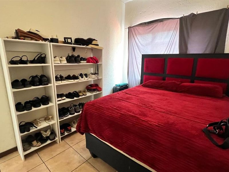 Spacious 2-Bedroom Apartment in Westwood Way - Photo 9