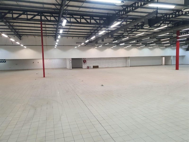 High-Exposure Retail Investment For Sale - Photo 4