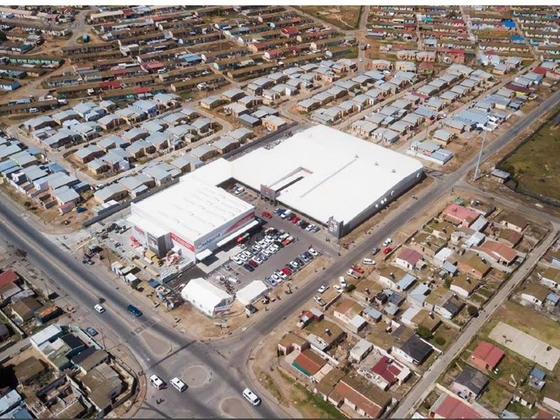 High-Exposure Retail Investment For Sale - Photo 2