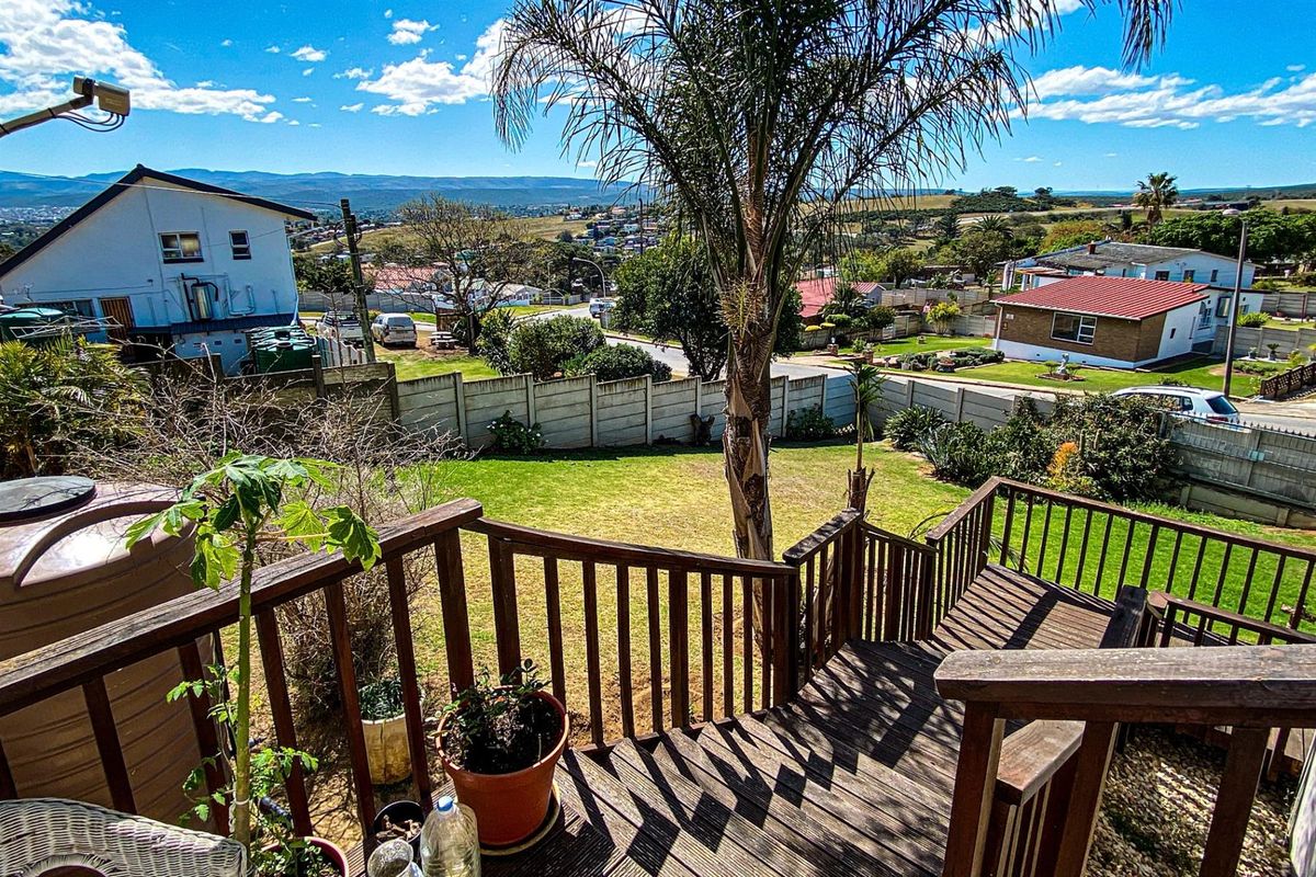 Stunning Property with Breathtaking Views | Listed by Danté Koen, eXp Realty - Photo 2