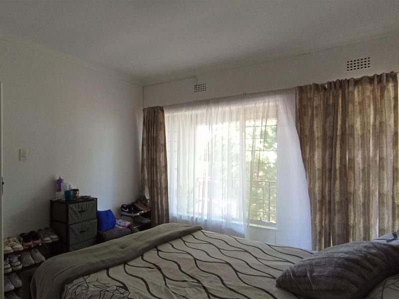 3-Bedroom Apartment for Sale in Ferndale, Randburg R1,055,000 - Photo 9