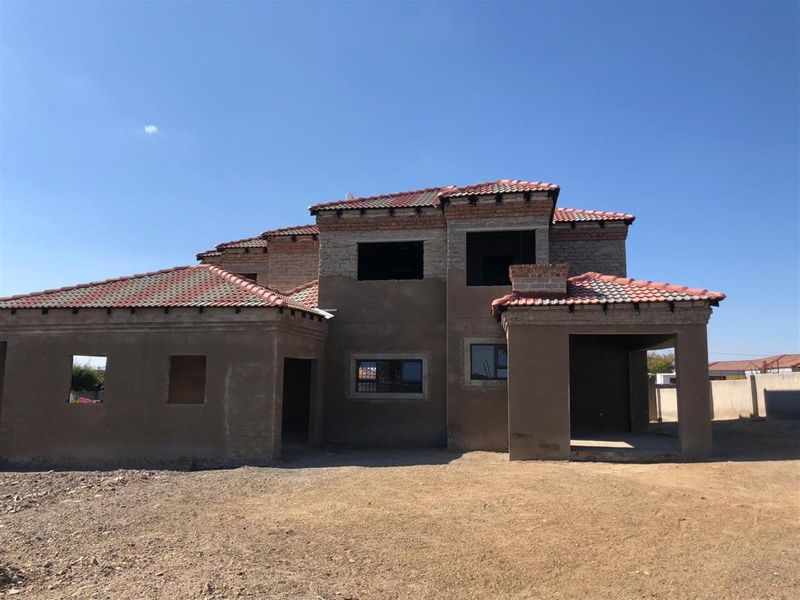 2 Bedroom House for sale in Moletji - Photo 4