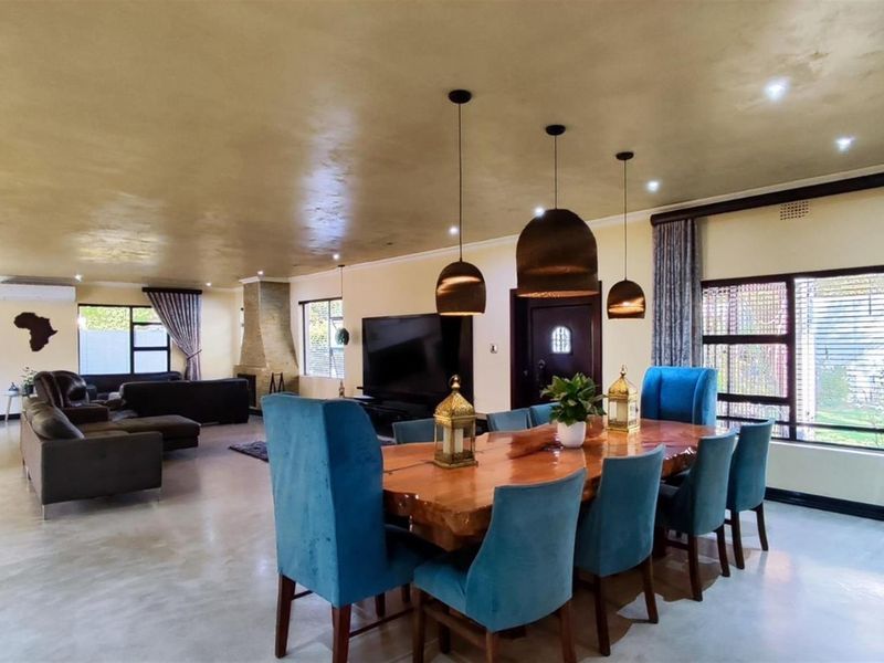 Spacious Apartment for Sale on Clarke Street, Rynfield - R3,490,000 - Photo 7