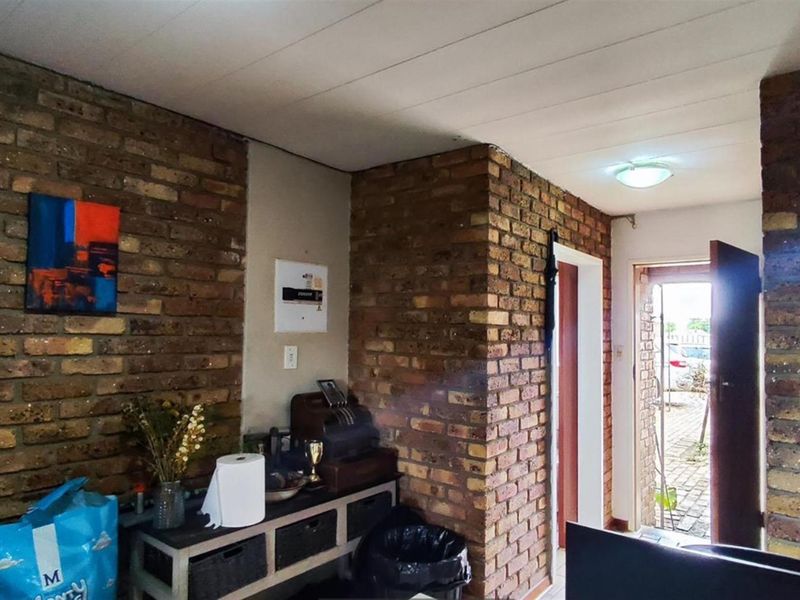 2 Bed Duplex in Boksburg for R750 000 - Photo 10