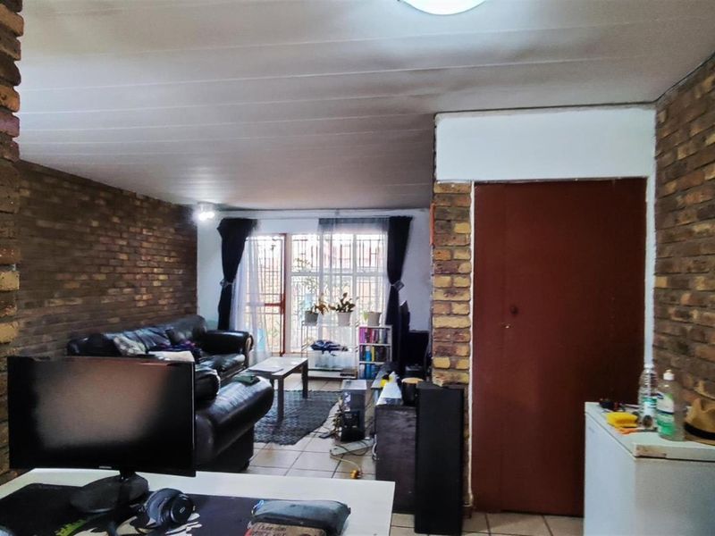 2 Bed Duplex in Boksburg for R750 000 - Photo 7
