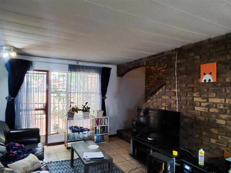 2 Bed Duplex in Boksburg for R750 000 - Photo 5