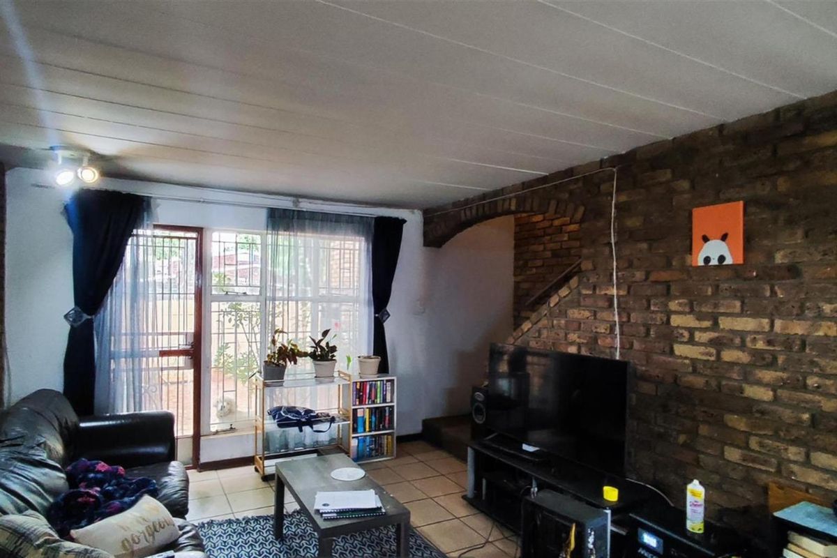 2 Bed Duplex in Boksburg for R750 000 - Photo 5