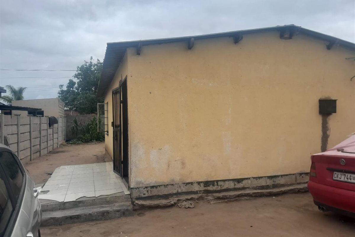 House For Sale in Seshego C, Seshego, Polokwane - Photo 5