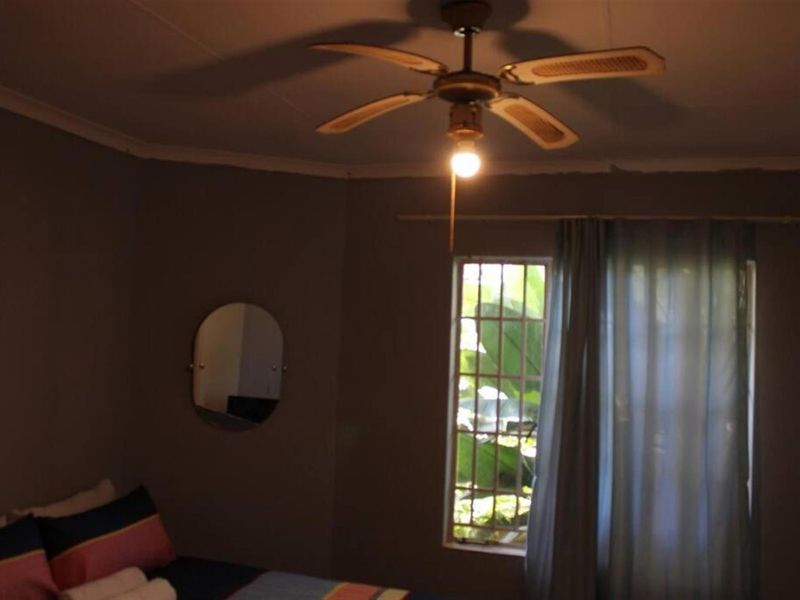 2 House For Sale in Hesteapark Ext 4, Akasia - Photo 5