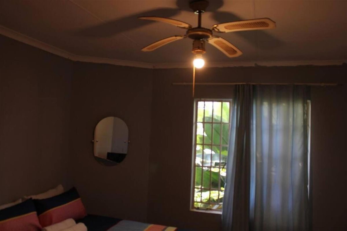 2 House For Sale in Hesteapark Ext 4, Akasia - Photo 5