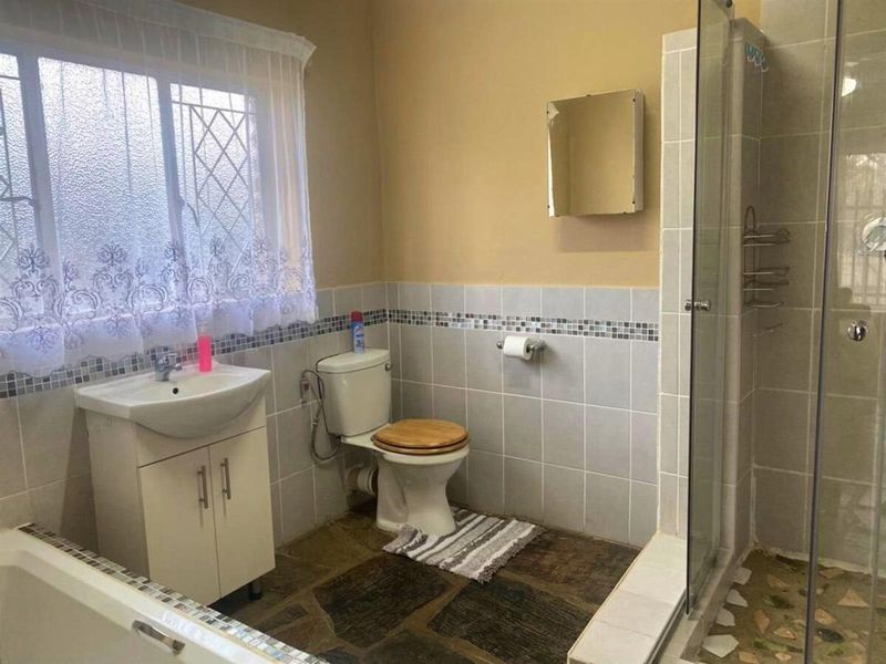 21.4-Hectare Smallholding with Active Hospitality Operation in Bela Bela, Limpopo for sale - Photo 9