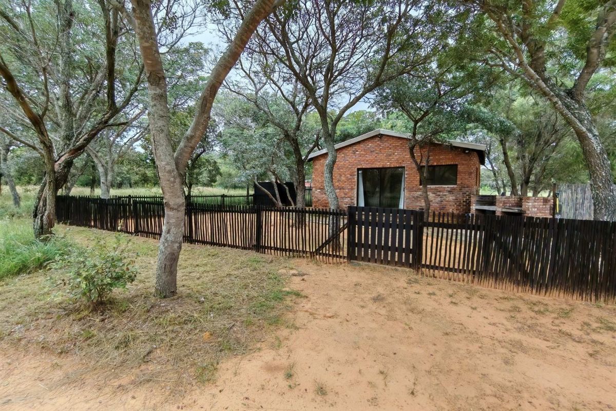 21.4-Hectare Smallholding with Active Hospitality Operation in Bela Bela, Limpopo for sale - Photo 2
