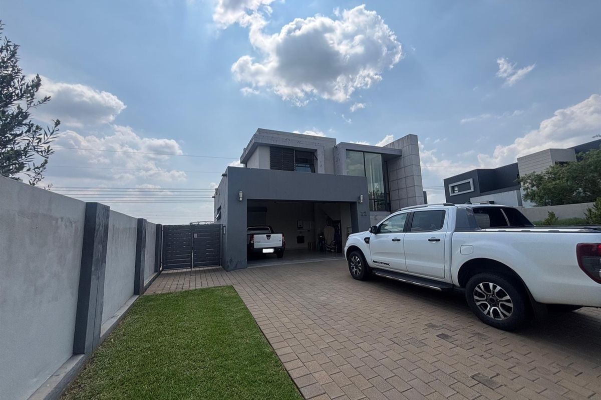 House For Sale in Midstream Estate, Centurion - Photo 2