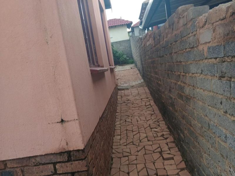 3 Bedroom House For Sale in Mahube Valley, Pretoria - Photo 5