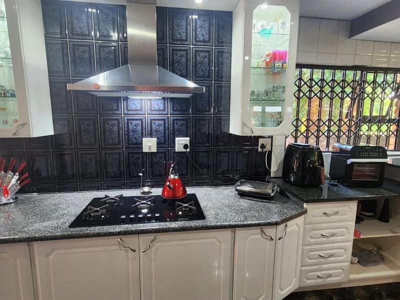 Modern Gem with Private Dam Access | Dalpark Extension 1 - Photo 8