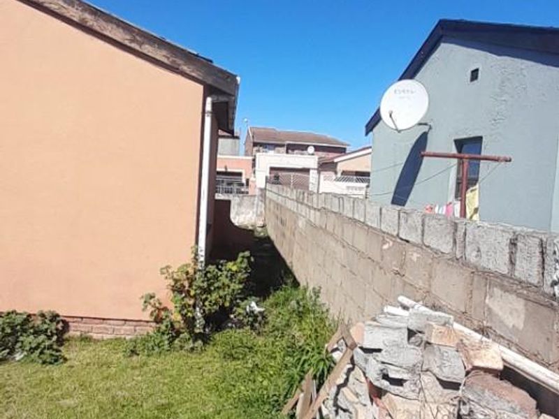 House For Sale in Port Elizabeth, Eastern Cape - Photo 6