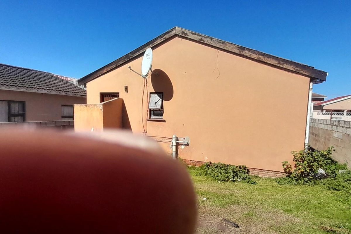 House For Sale in Port Elizabeth, Eastern Cape - Photo 5