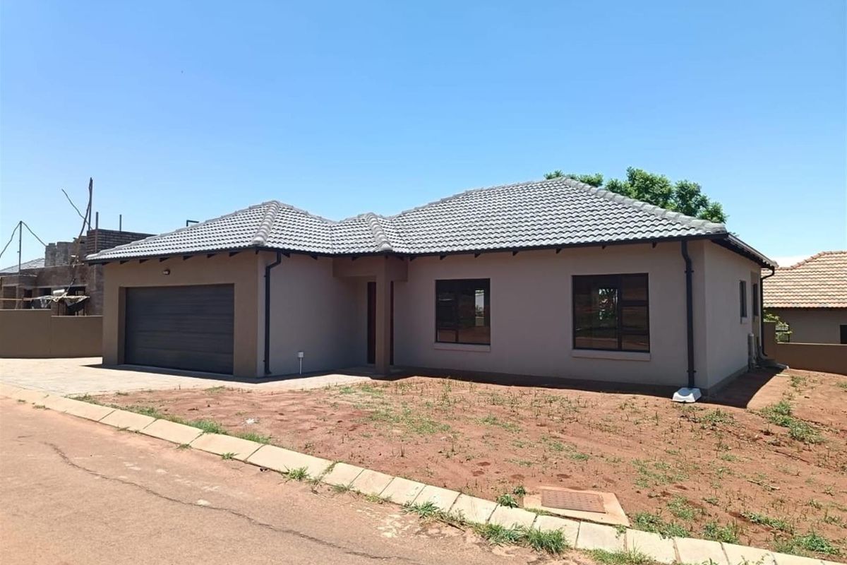 Development For Sale in The Orchards, Akasia - Photo 2