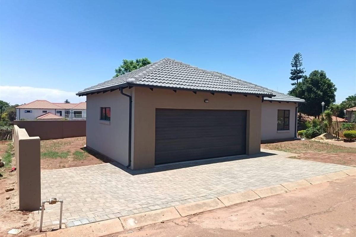 Development For Sale in The Orchards, Akasia - Photo 3