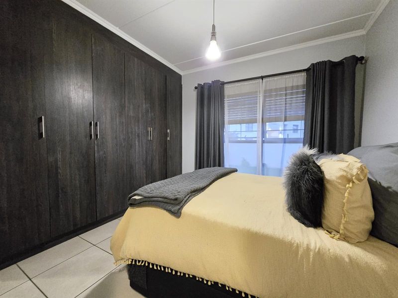 Pet Friendly Ground Floor Apartment For Sale in Malakite, Greenstone Hill - Photo 10