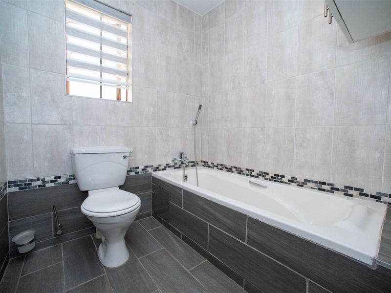 Modern 3-Bedroom Family Home in Secure Bedfordview Complex - Photo 8